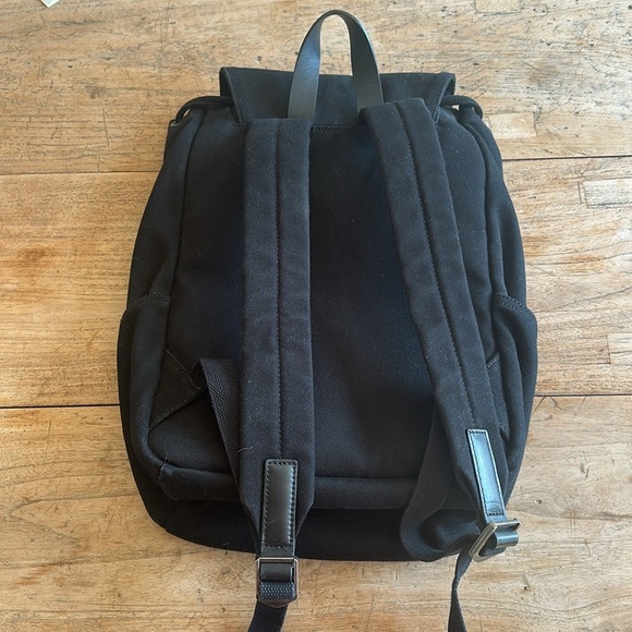 The Everlane Modern Twill Single Snap Backpack in Black - Picture 5 of 9